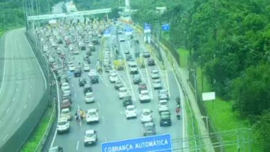 Photo of Motoristas enfrentam congestionamento em rodovias do litoral de SP após feriado | Santos e Região