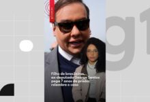 Photo of George Santos, ex-deputado dos EUA filho de brasileiros, é preso após se entregar à Justiça americana