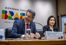 Photo of Com receita em alta, governo anuncia descongelamento de R$ 20,6 bilhões para gastos no Orçamento | Economia